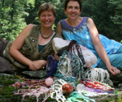 Beadology Iowa Events Voices of the Stones Trunk Show