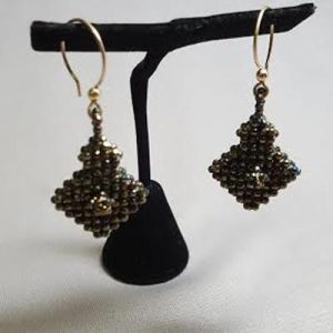 cubed-right-angle-weave_earrings_spinel_Beadolgoy-Iowa cubed-right-angle-weave_earrings_spinel_Beadolgoy-Iowa