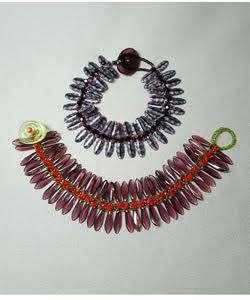Feather-bracelet-right-angle-weave_dagger_Beadology-Iowa Feather-bracelet-right-angle-weave_dagger_Beadology-Iowa