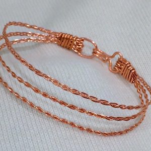 Zanetta-Hoehle_Braided-Wire-Triple-Decker-Bracelet_Beadology-Iowa Zanetta-Hoehle_Braided-Wire-Triple-Decker-Bracelet_Beadology-Iowa