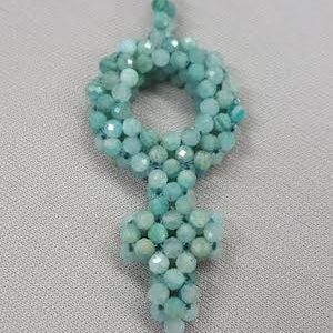I-Am-Woman_CRAW-pendant_Beadology-Iowa I-Am-Woman_CRAW-pendant_Beadology-Iowa