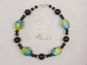 Bracelet-Kit-Crackle-Beads_Beadology-Iowa Crackle Bead Bracelet Kit
