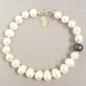 Pearl-white-blue-Bracelet_Beadology-Iowa Pearl Knotting through Kirkwood Community College--only 1 seat left!