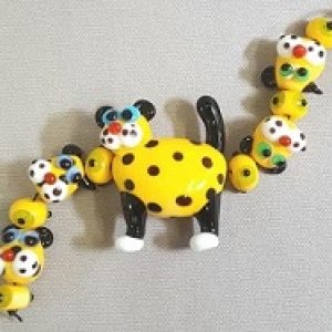 Dogs-Heads_Lampwork_Beadology-Iowa Dog Lampwork Set