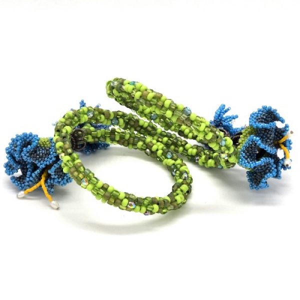 memory-wire-floral-bracelet_laurel-kubber_beadology-iowa_01 Flowers on Memory Wire Bracelet