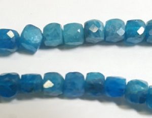 Apatite-Cubes_4mm_closeup_Beadology-Iowa Apatite 4mm Faceted Cube Strand