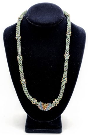 beaded-kumihimo-with-cellini-center_laurel-kubby_beadology-iowa Beaded Kumihimo with Cellini Center